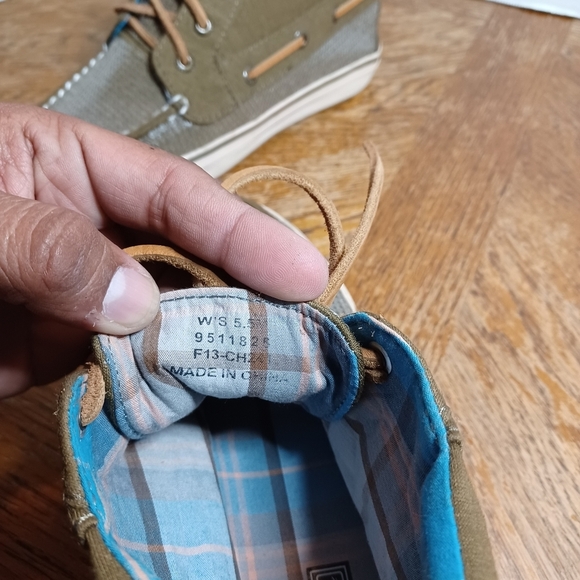 Sperry Womens Top-Sider Shoes Sz 5.5 Sequins Olive Green Hightops Lace Up. See p - Picture 9 of 9